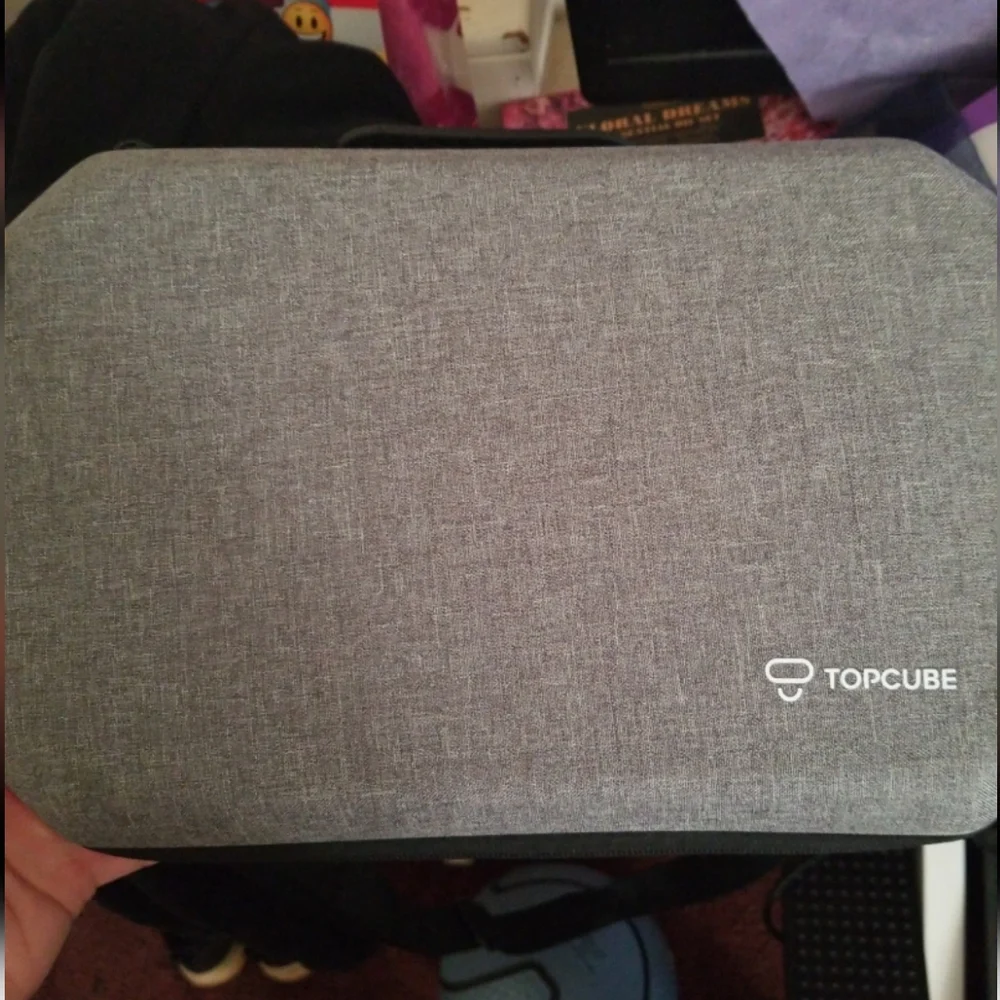 Oculus Meta Quest 2 & TopCube carry case - 256GB